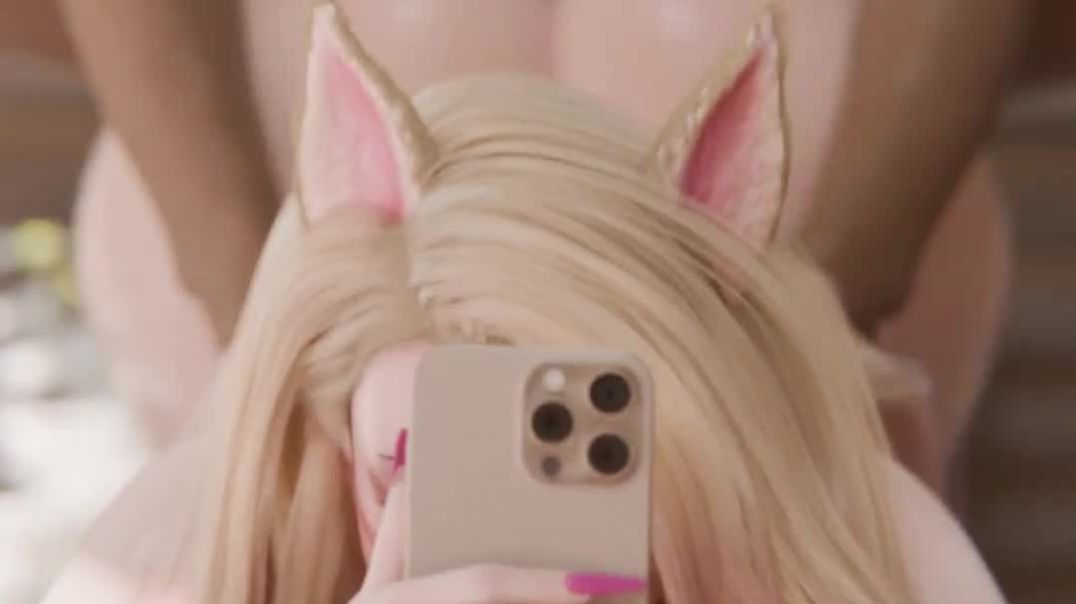 ⁣Ahri public Instagram story